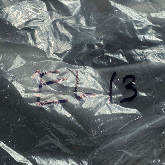 Everlane The City Leather Chelsea Boot Pull-On Square Toe Black Size 8 NWOB - Picture 9 of 12